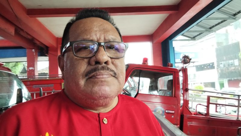 Foto : Kepala Dinas Pemadam Kebakaran (Damkar)Kota Ambon Edwin Pattikawa