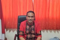 Kepala Sekolah SMA Negeri 4 Ambon, Mezack Tentua, S.Th., M.Pd.K