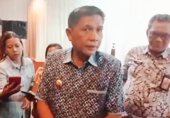 Foto : Walikota Ambon, Drs. Bodewin M. Wattimena, M.Si.